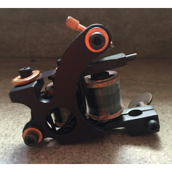 Máquina para relleno TNT02